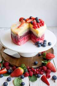 Frozen yoghurt layer cake